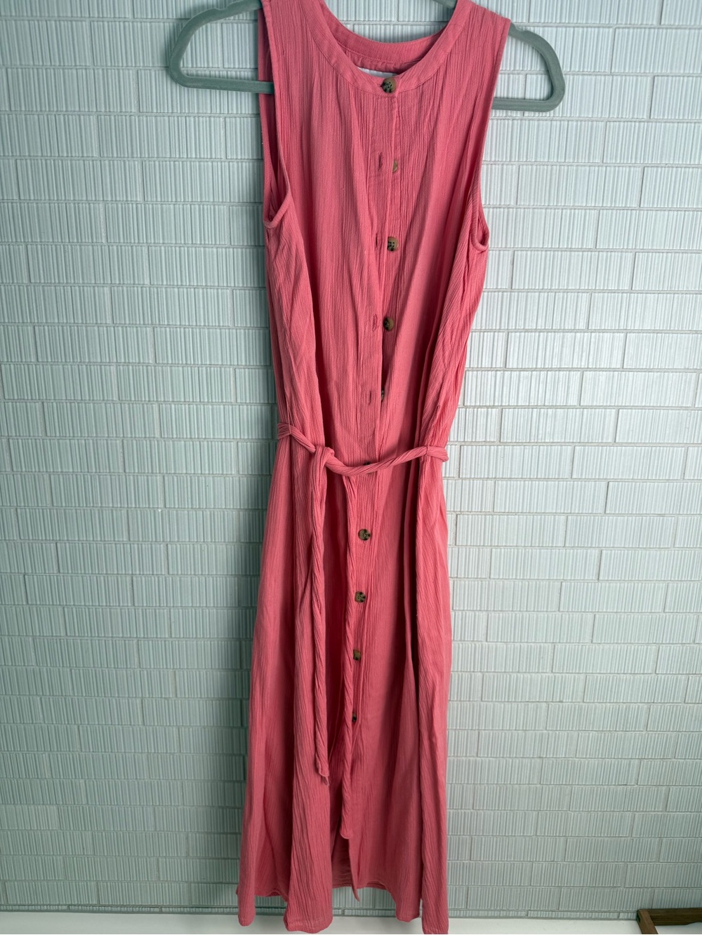 Sleeveless Coral Button-Front Maxi Dress with Waist Tie
